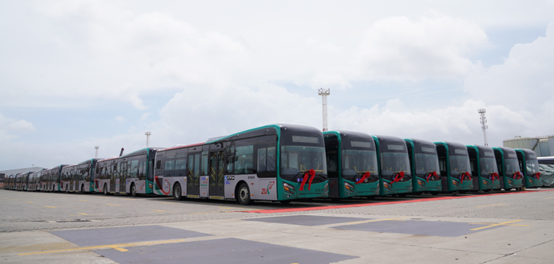 “厦门造”BRT车由现代码头发往巴基斯坦